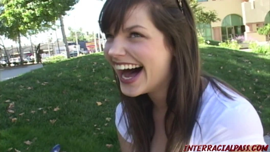 Dik milf sürülmüş tarafından büyük siyah çük