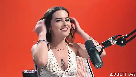 Titreme Kraliçesi Chanel Camryn | Adult Time Podcast