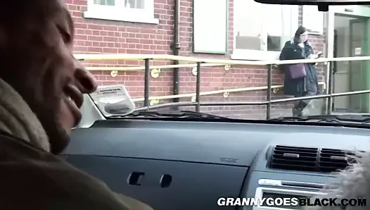 yemiş dışarı büyükanne berbat siyah horoz