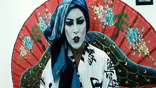 Keanni lei beyaz oğlanın yarağını sikiyor