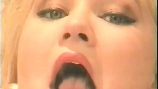 Sarışın amatör ile klasik Fin retro porno - mastürbasyon ve sikiş