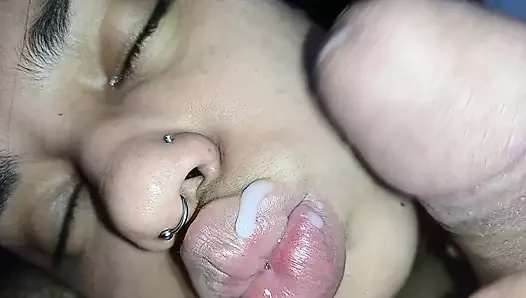 PRECATION THE SLUT'S LIPS WITH LOTS OF CUM, WHICH DRIP INTO HER MOUTH