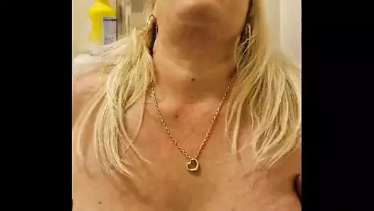 İşeme eğlencesini benim kadar seviyor musun x