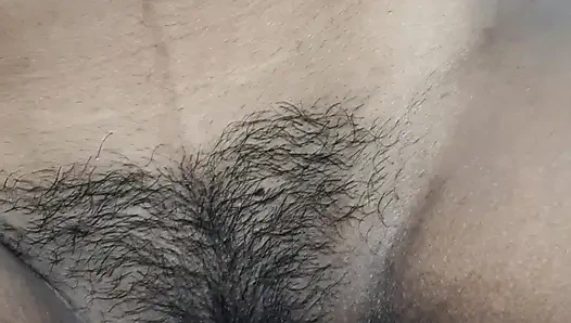 Üniversiteli kız Oyo otelinde derinden sikişiyor