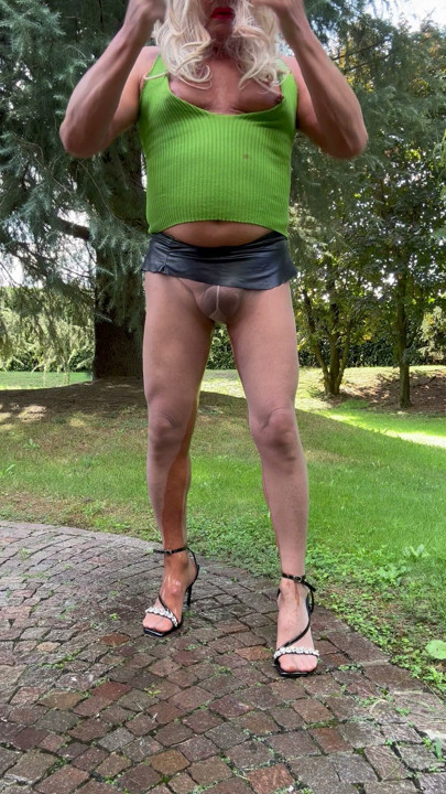 trav kassy54 külotlu çorapla işiyor