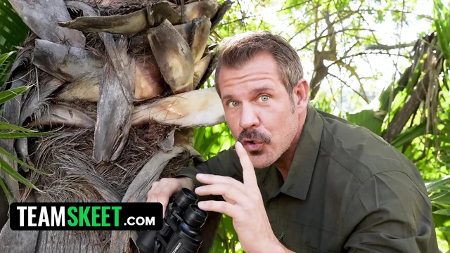 Doğa belgeseli - tam çalı Amerikalı kadın Florida bataklıklarında yakalanıyor ve sert sikiliyor