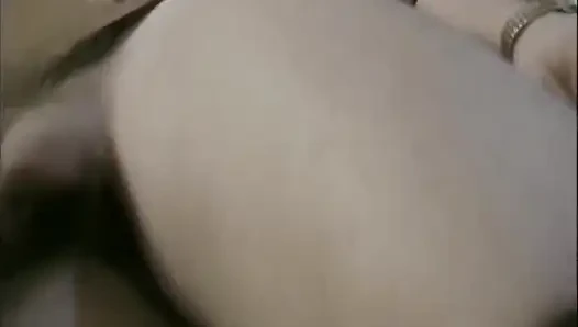 Kıvrımlı Rasta Kız Kamerada Aldatıldı