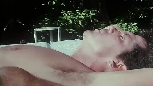 Moana Ve Kariyer Sürtük Arkadaşları Penis Emiyor Ve Her Delikten Alıyor