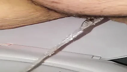 çiş selfiesi çekmek