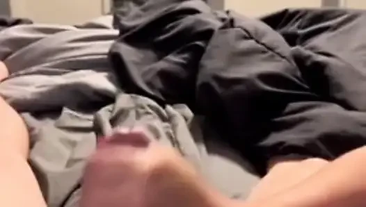 Üvey annem ev işlerimi bitirdikten sonra beni mastürbasyon yapıyor, ücretsiz kullanım