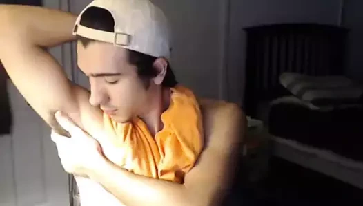 Vafilly'nin kalın kıllı koltukaltı derlemesi