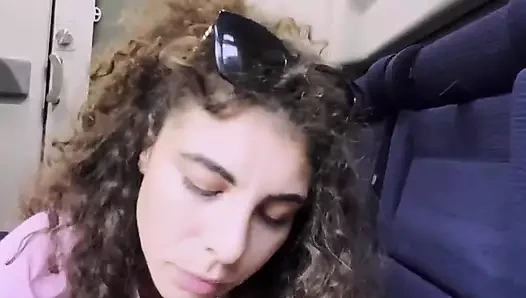 Trende bu kaltağı sikiyorum, sansürsüz!