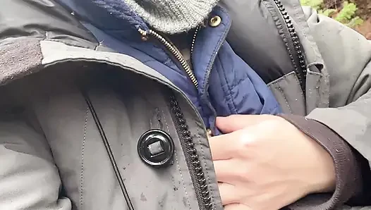 Amcık kayaya işiyor