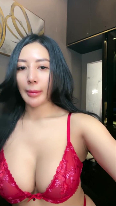 Özel video hilda indo çıplak model | Klip 1
