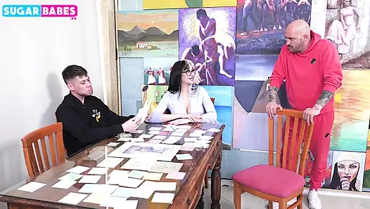 Tombul Yunan Kız Öğrenci Sugarbabestv'de Özel Dersini Alıyor