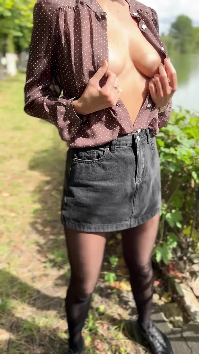 Çıplak kötü kız