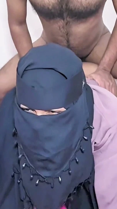 Bir gurbetçinin karısıyla ilişki yaşadım, onu eve getirdim ve siktim. | Bölüm 1