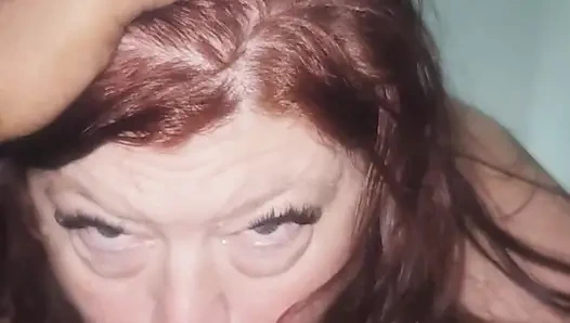 Şanslı kız Nikki Cakes - yarak emiyor ve merdivenlerde göt yiyor