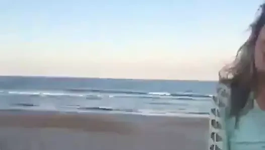 Sahilde güzel kızdırmak, oral seks, sikme ve yüz bakımı