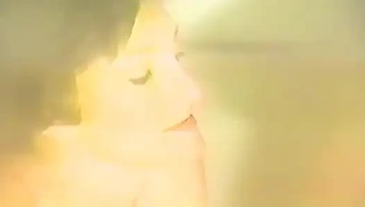 Azgın esmer gerçek acımasız yarak emiyor