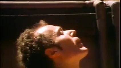 Tavşan mavisi içinde sıcak küvet üçlü