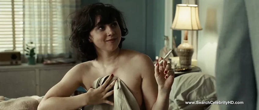 Zoe kazan çıplak - devrimci yol