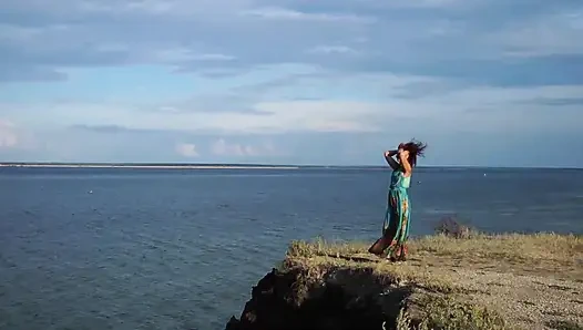 Volga-river'ın üzerinde dik bir şekilde