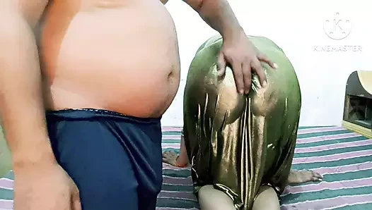 Bölüm -1 sasur ne apni bahu ki chudayi ki üvey baba ve üvey kız kardeşle sert sikişiyor