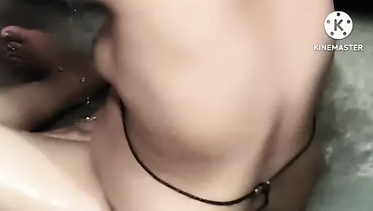 Yenge ki amcıkla oynamalı