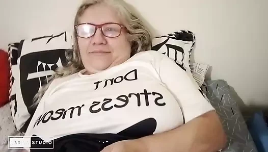 Yeni porno videosunda yalnız olgun latinler