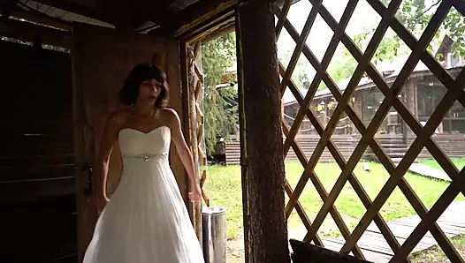 Sevgilisi düğünde gelinin içine boşalıyor