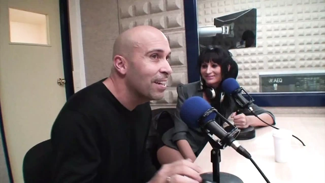 Latin kızlar tüm deliklerde sikilmeyi seviyor - dvd