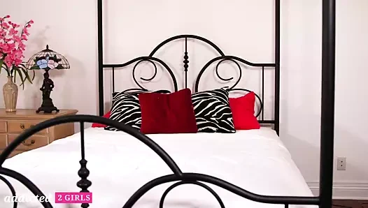 Addicted2girls - busty esmerler tutkuyla kedi yemek