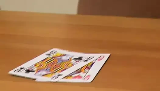 Natalie, lucy ve iyesha striptiz duba oynuyor