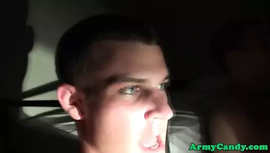 askeri dudes almak dövülerek sırasında duş