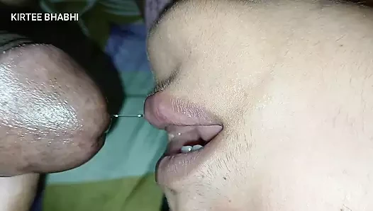 ÜVEY ANNE 18+ BAKIRE GENÇ OĞLANLA SERT SIKIŞIYOR