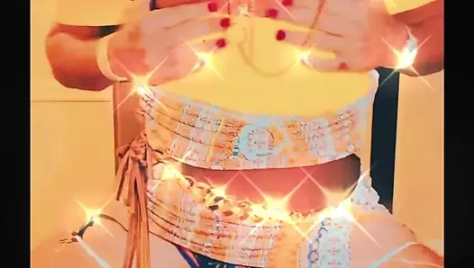 Seksi travesti eller serbest kadın kılıklı kadın kılıklı boşalma