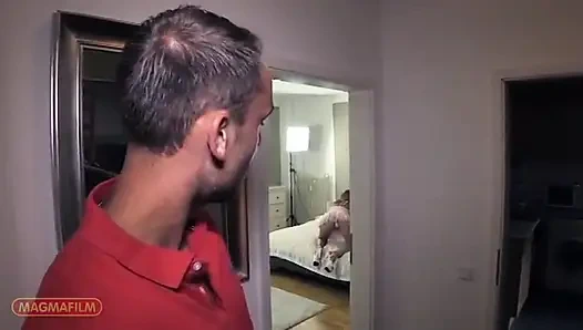 Lena bunu Ethan ile yapıyor