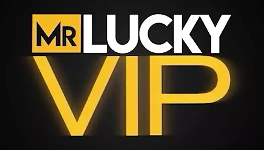 Şehvetli Rory Knox döllenmeyi hak eden ateşli bir kız