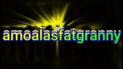 Bu bayanın ne kadar büyük bir şişman götü var.