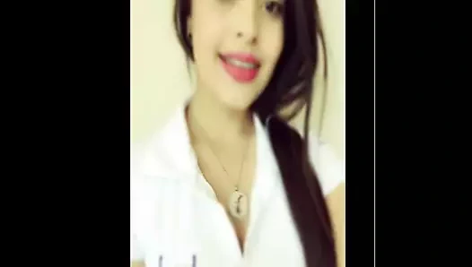 geri zekalı kız arkadaşı derin gırtlak seviyor