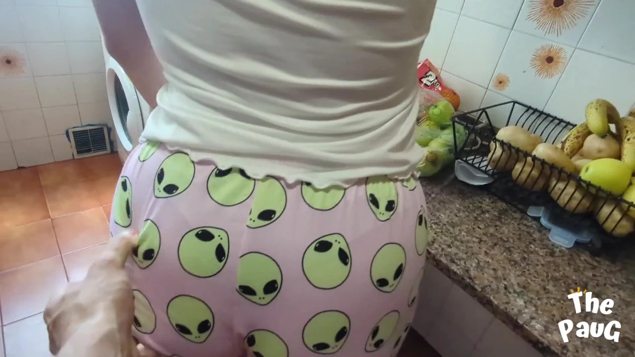 नए पड़ोसी ने आखिरकार अपना असली चेहरा दिखाया