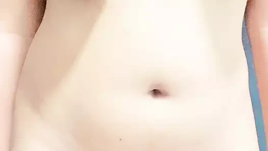 Hintli çıplak üniversiteli kız