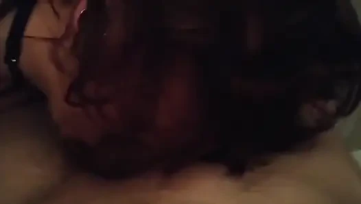 Tüm deliklerimi sik lütfen!