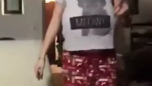 Büyük ağır göğüsler