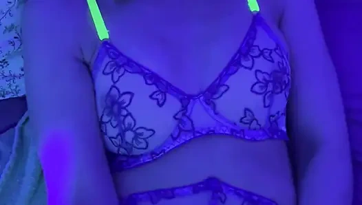 İtaatkar ve parıltılı sikiş (bölüm 1)