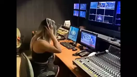 Ev sahibi lanet gibi seksi (döngülenmiş)