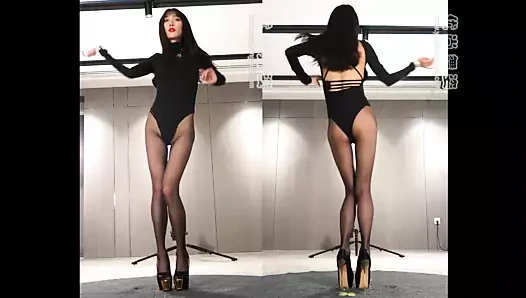 Külotlu çorap ve topuklu 8 dans