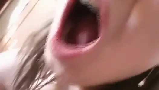 Bunlar büyük göğüsler, bunda hemfikiriz...