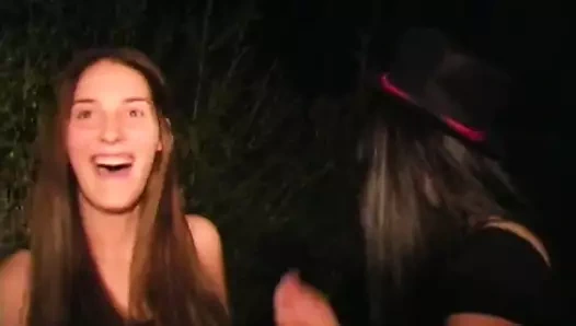 Horoz emme karma eğitim yapan sürtük alır cumshot